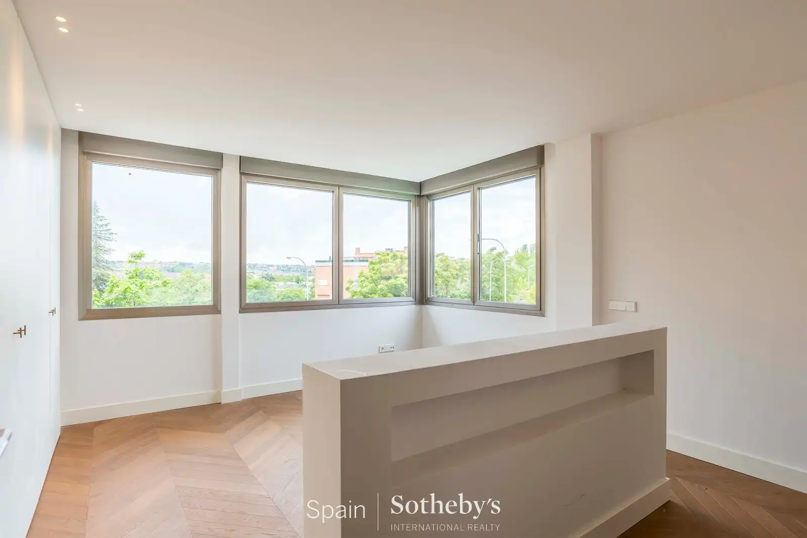 Terrassa de Casa adosada de lloguer en Madrid amb Aire condicionat, Calefacció i Jardí privat
