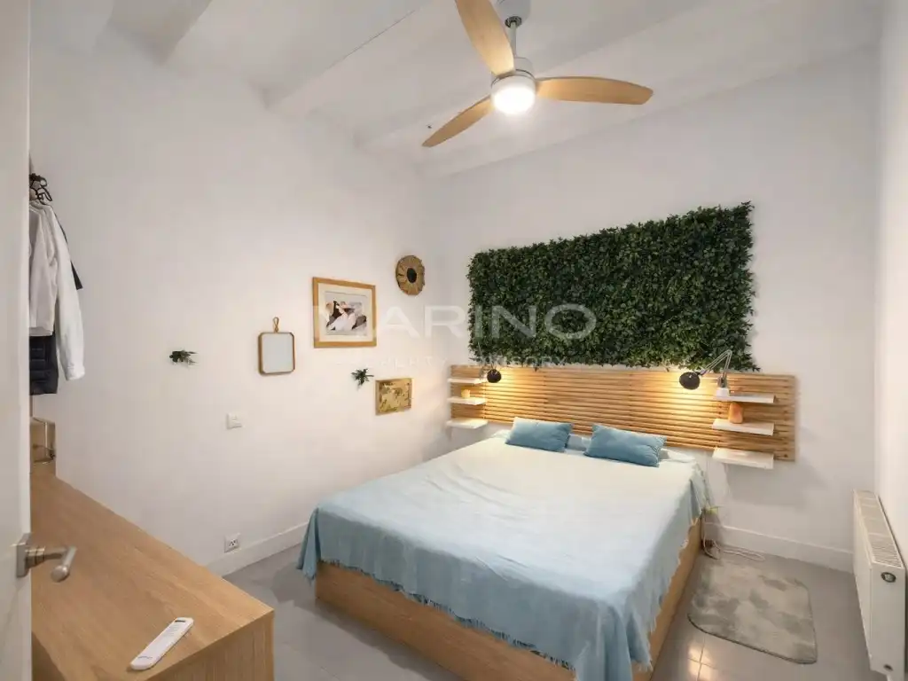 Habitación de Piso en venta en Barcelona con Aire acondicionado, Terraza y Balcón