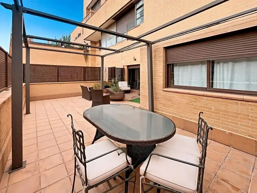 Planta baja en venta en Yebes, Guadalajara
