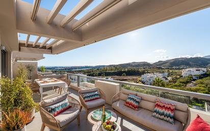 Terrasse von Wohnungen zum verkauf in Benahavís mit Klimaanlage, Terrasse und Schwimmbad