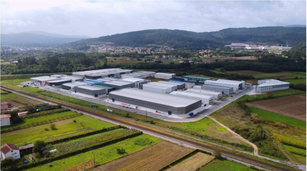 Vista exterior de Nau industrial en venda en Verín