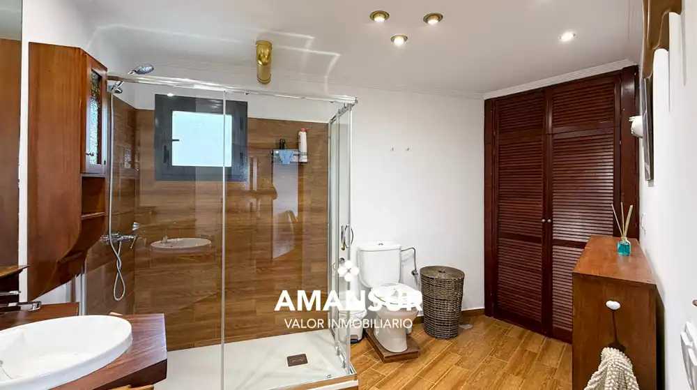 Bany de Apartament en venda en El Rompido amb Aire condicionat, Parquet i Moblat