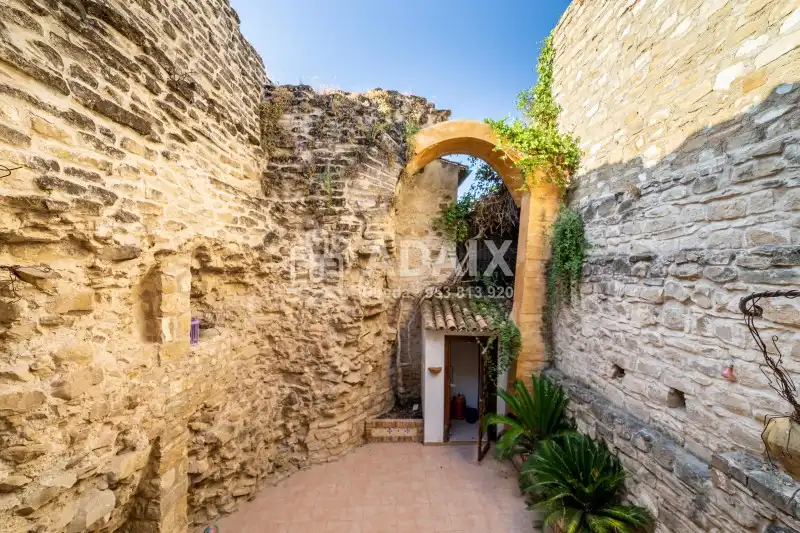 Casa o xalet en venda en Úbeda amb Terrassa i Balcó