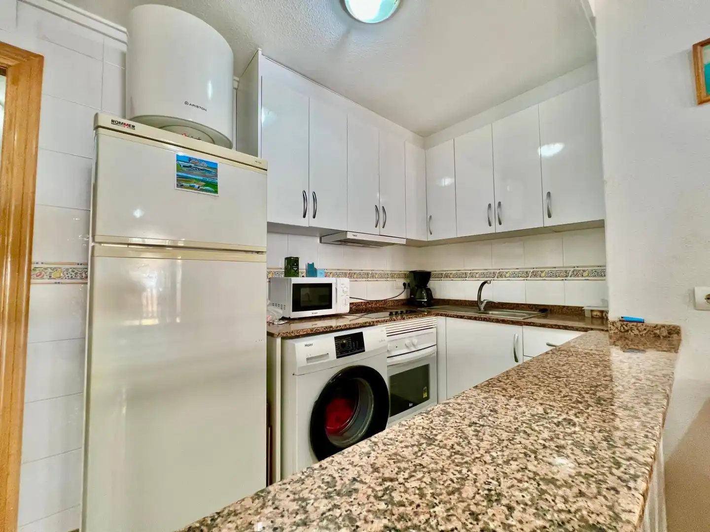 Apartamento con ascensor en venta en Calle de maria gil vallejos, imagen 17