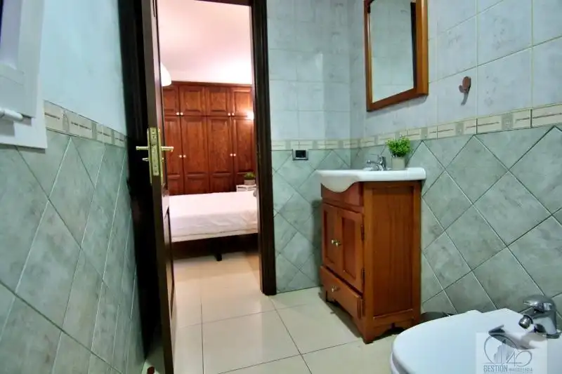 Bathroom of Flat for sale in San Cristóbal de la Laguna  with Terrace, Storage room and Furnished