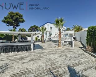 Vista exterior de Casa o xalet en venda en Moraira amb Aire condicionat, Terrassa i Piscina