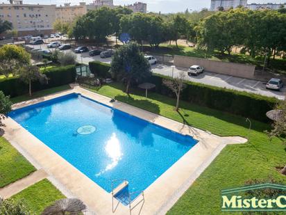 Piscina de Pis en venda en Jerez de la Frontera amb Terrassa, Traster i Piscina comunitària