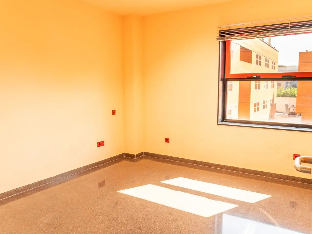 Habitación de Oficina en venta en Murcia con Aire acondicionado y Calefacción