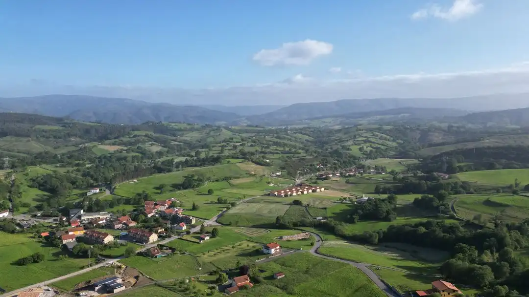 Vista exterior de Residencial en venta en Udías