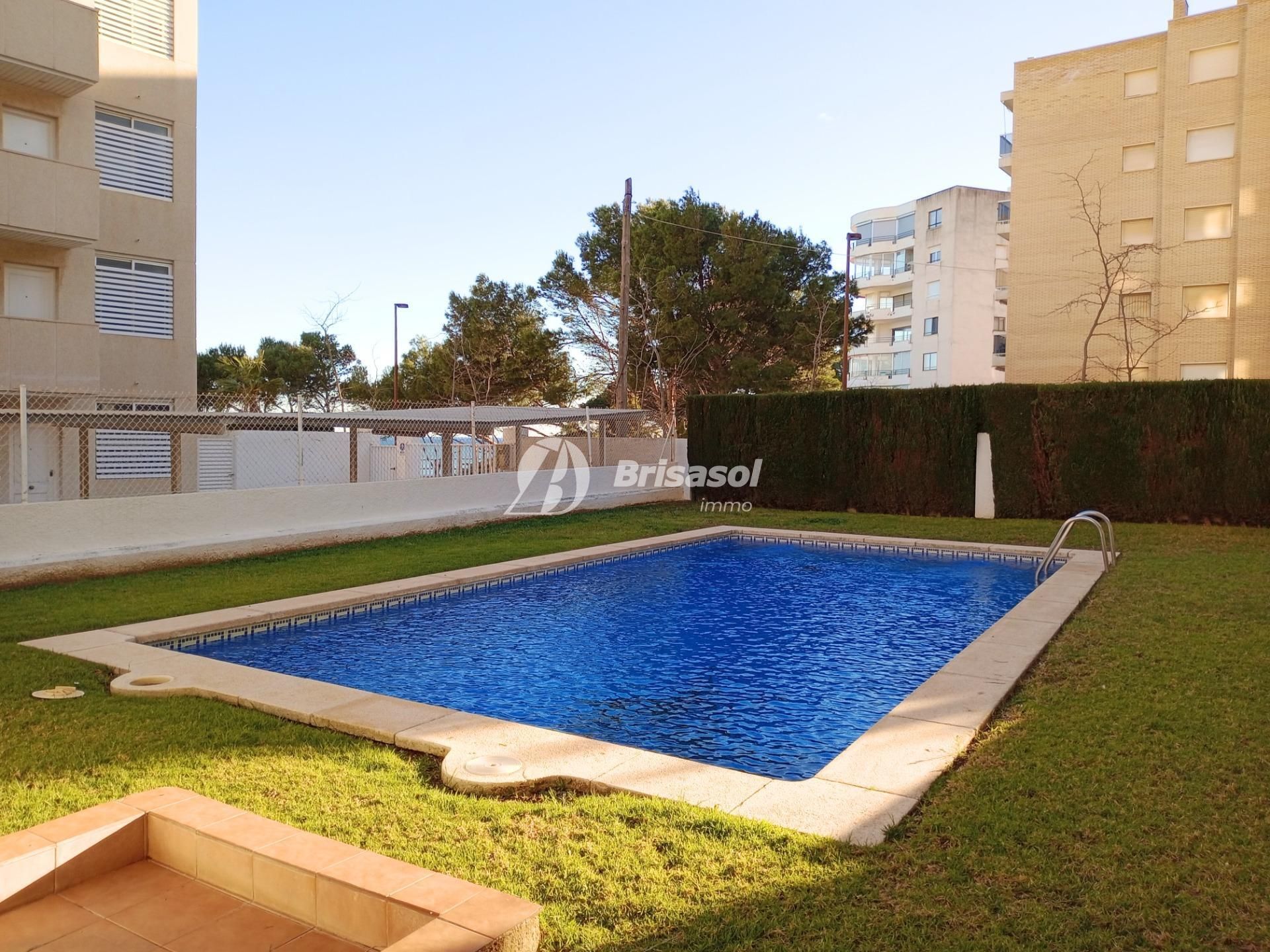 Piscina de Apartament en venda en Mont-roig del Camp amb Balcó i Piscina comunitària