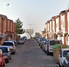 Casa amb jardí en venda a Calle ALBACETE
