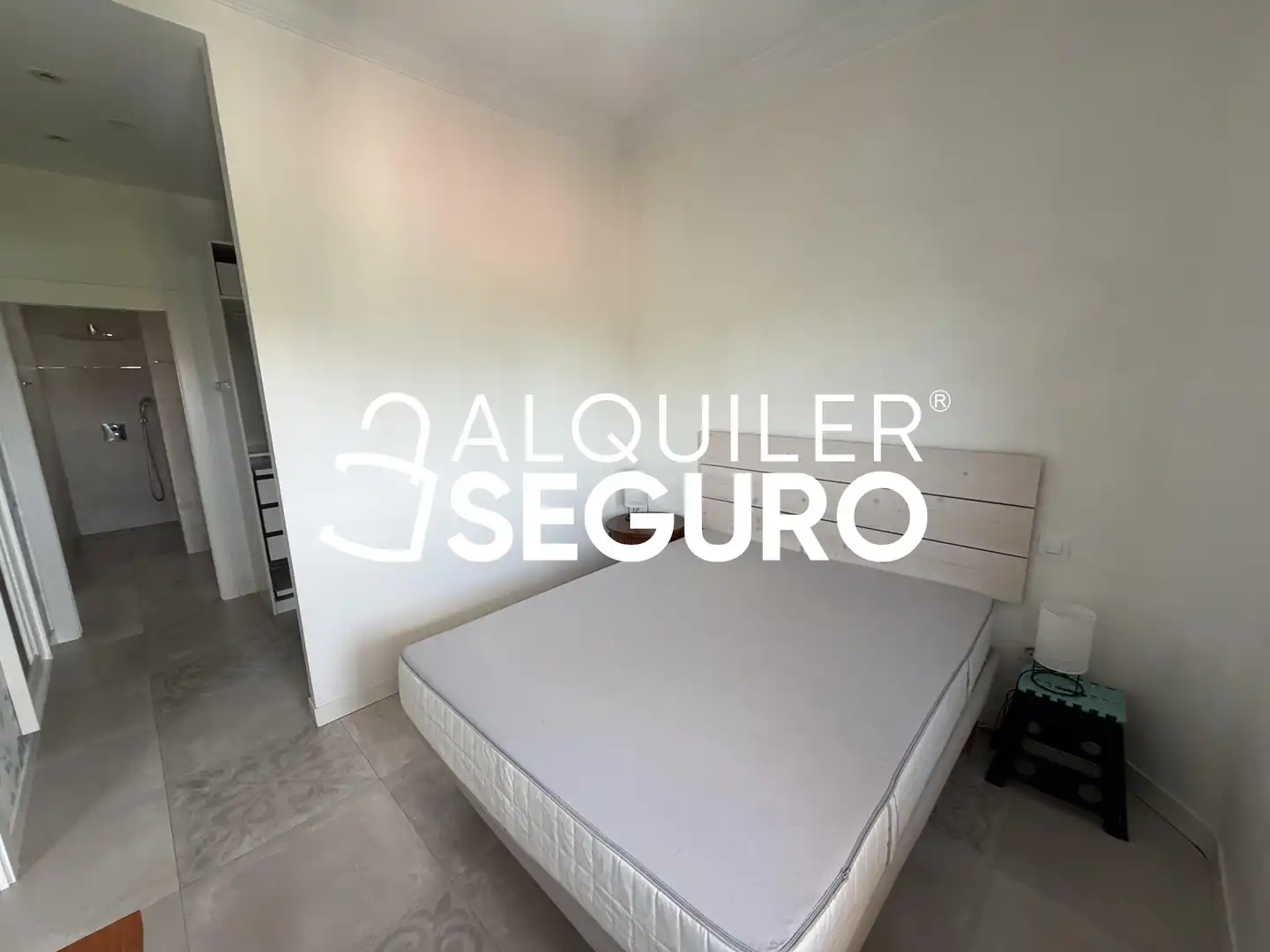 Schlafzimmer von Wohnung zur Miete in Madrid mit Klimaanlage, Heizung und Möbliert