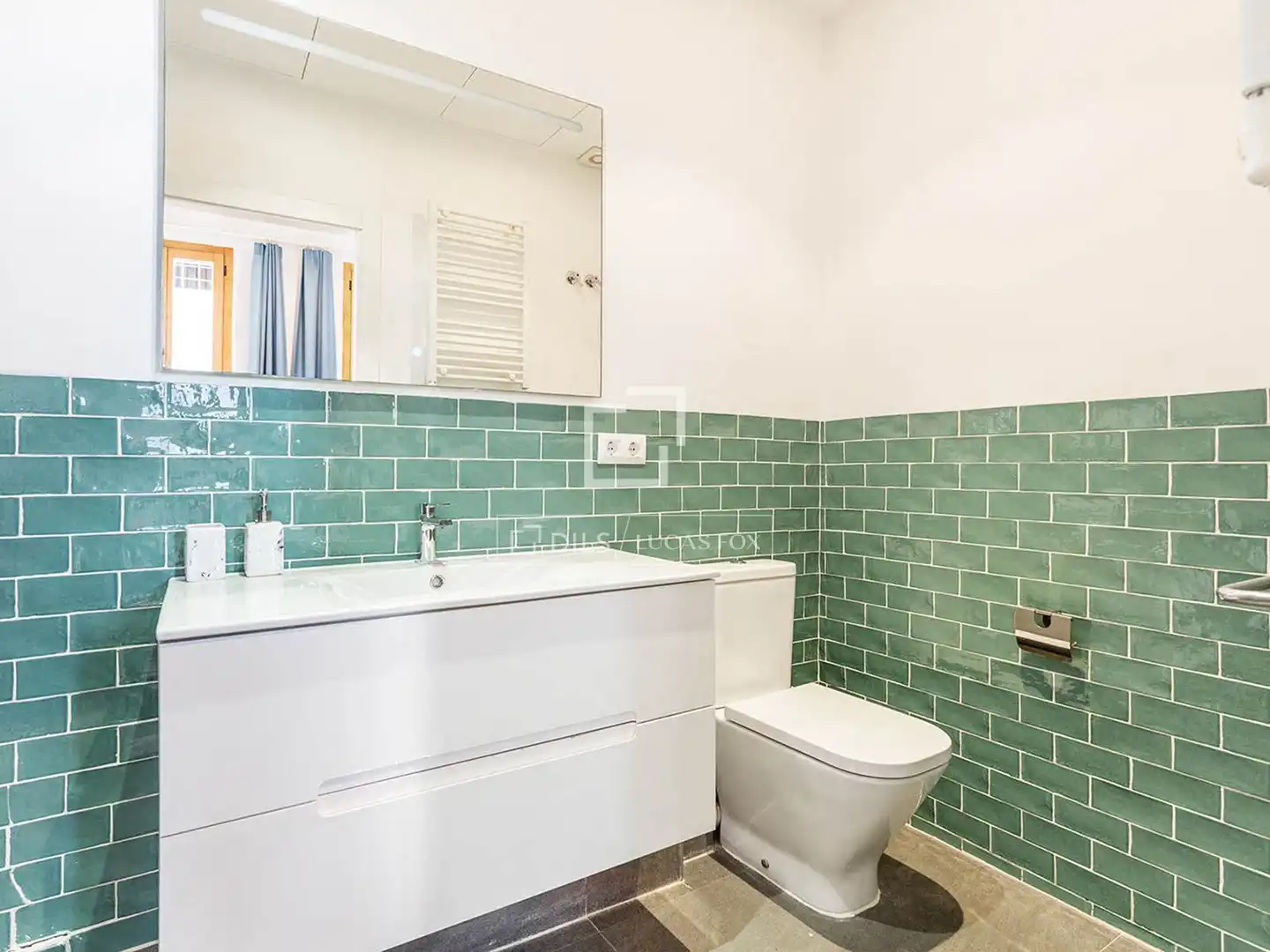 Baño de Piso en venta en Barcelona con Aire acondicionado, Calefacción y Amueblado