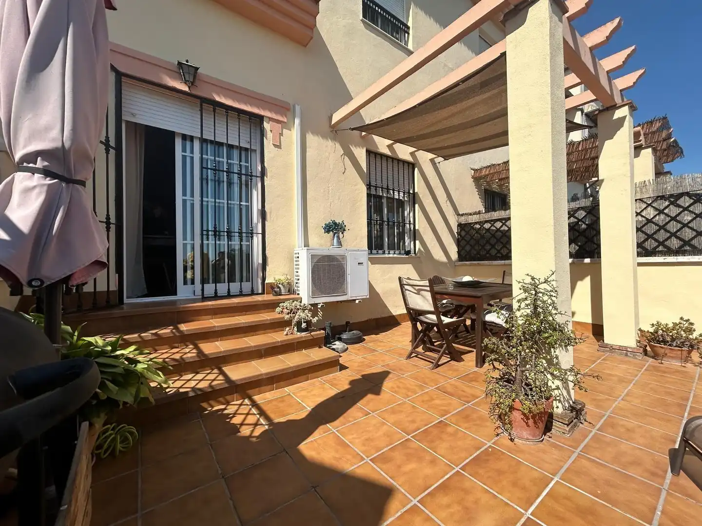 Terraza de Casa adosada en venta en Antequera con Aire acondicionado, Calefacción y Jardín privado