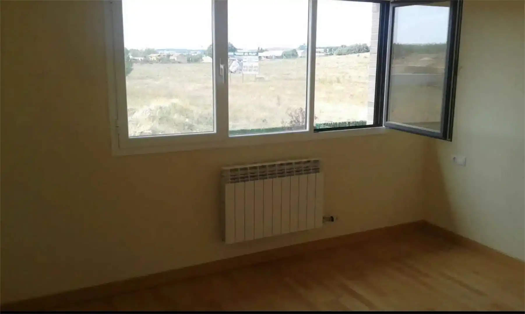 Dormitori de Casa o xalet en venda en Almazán amb Jardí privat i Parquet