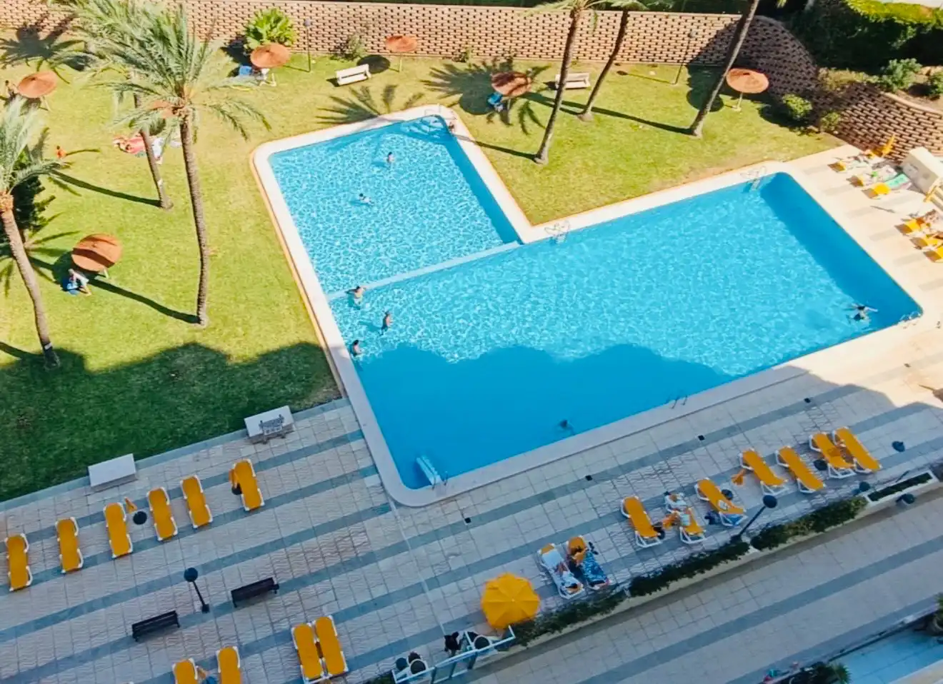 Appartamento con piscina in vendita a Zona Pueblo, imagen 6