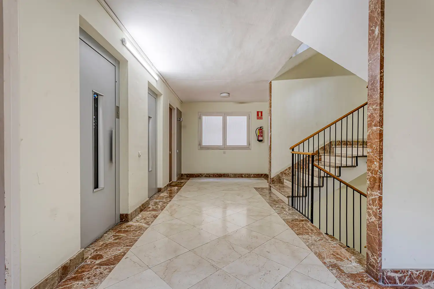 Piso en venta en Igualada con Calefacción, Terraza y Horno
