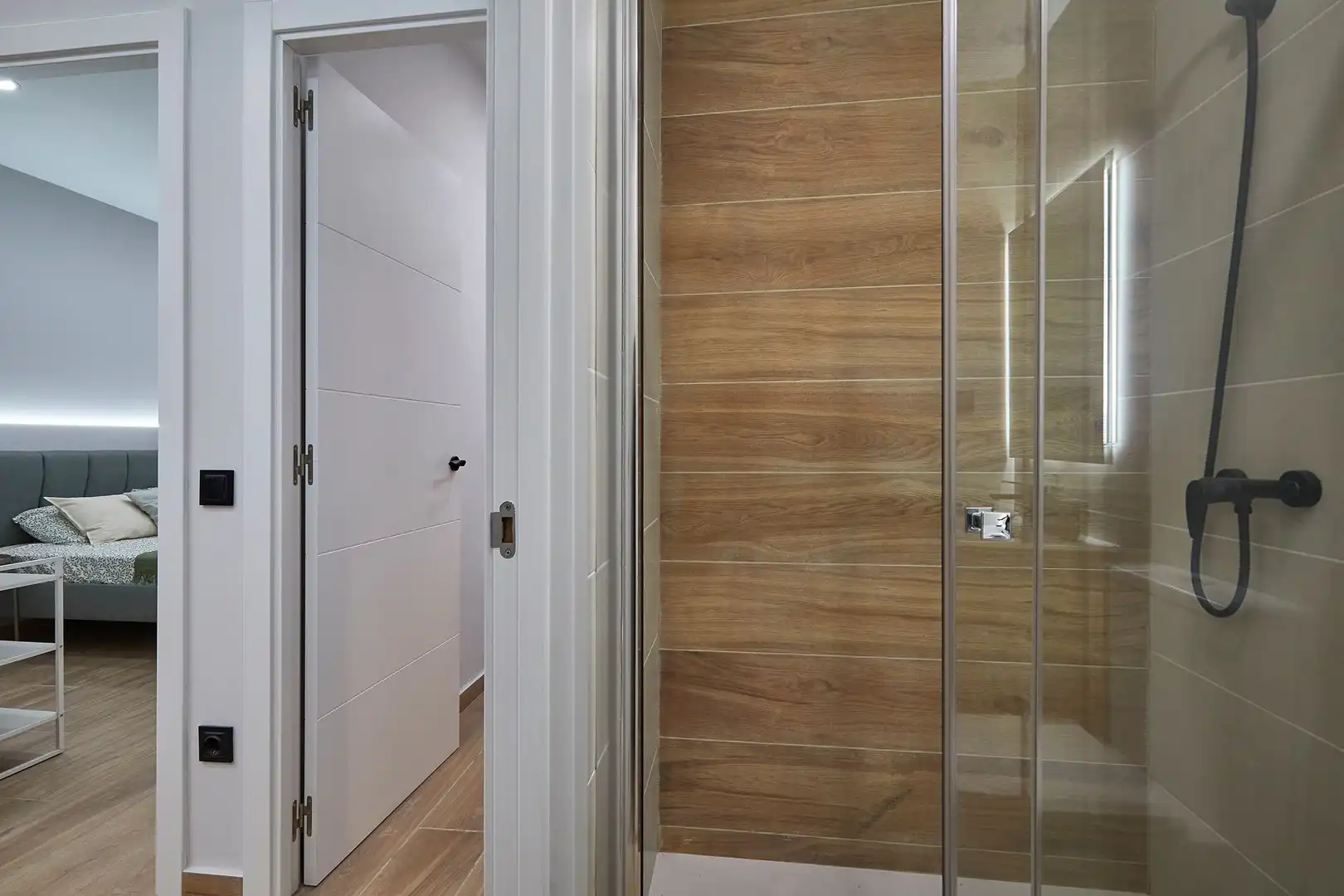 Bathroom of Flat for sale in Barcelona  with Air Conditioner and Parquet flooring