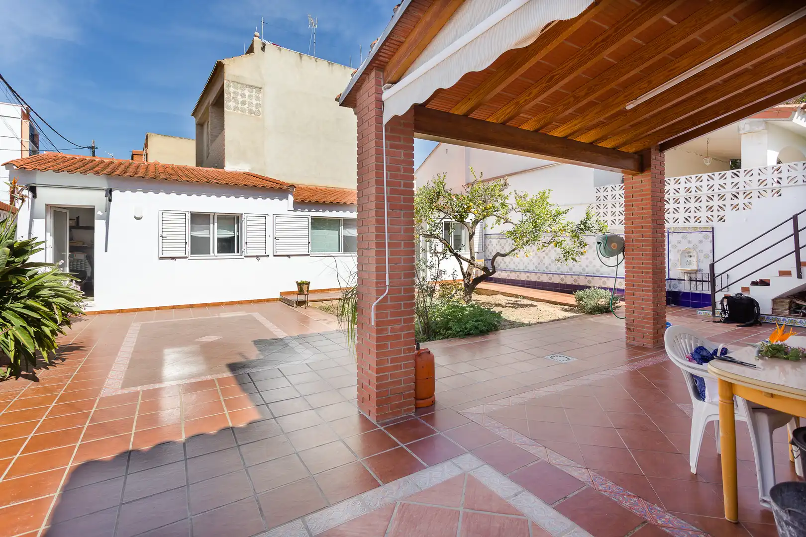 Detached house with garden for sale in Pobles de l'Oest
