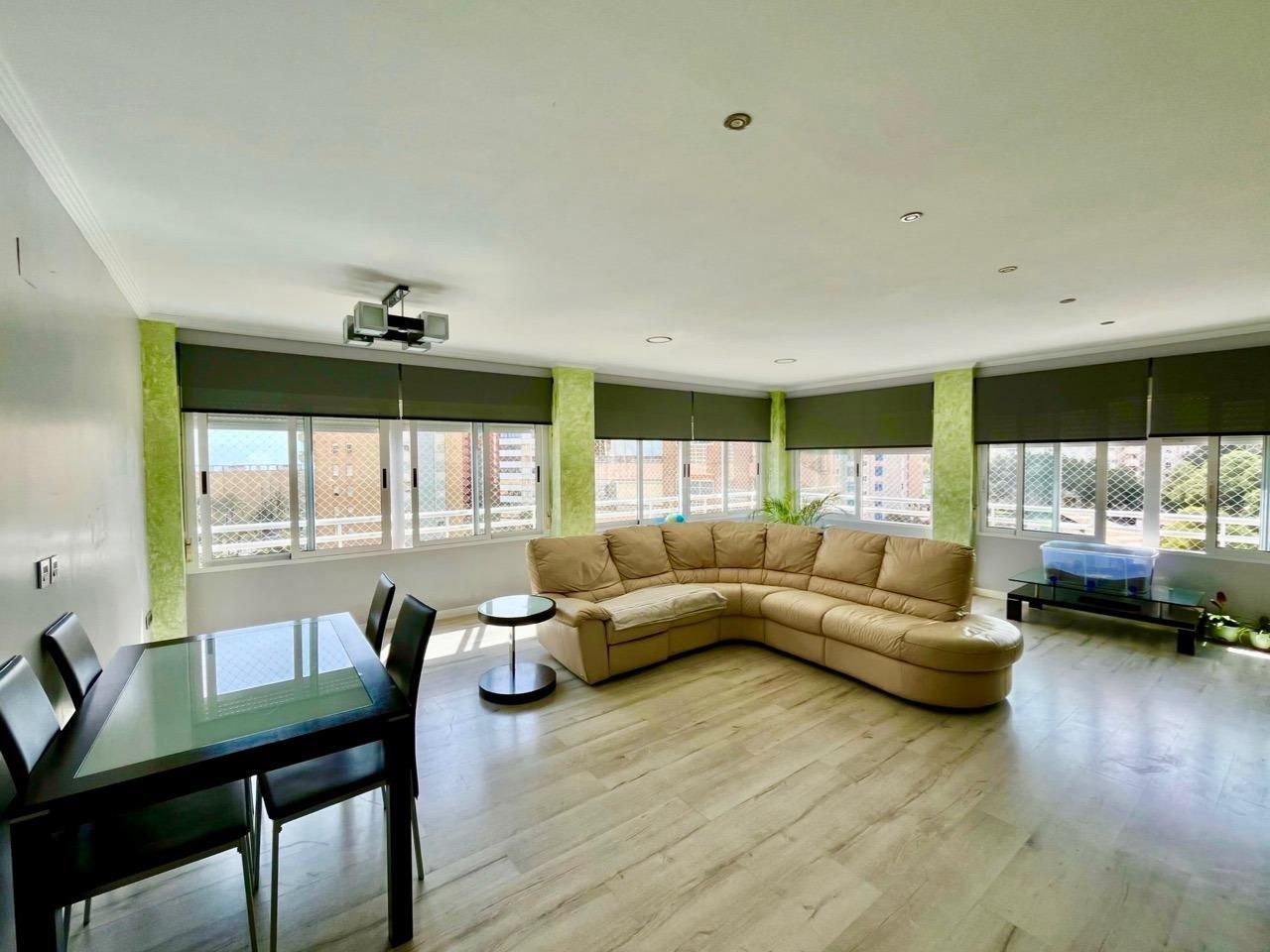 Living room of Apartment for sale in Alicante / Alacant  with Private garden, Balcony and Community pool