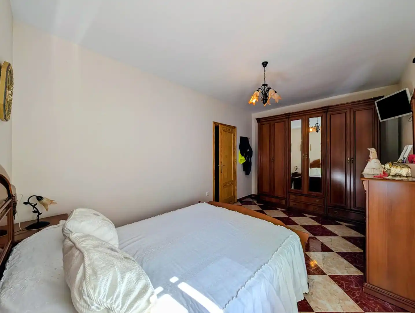 Dormitori de Casa o xalet en venda en Loja amb Aire condicionat, Terrassa i Traster