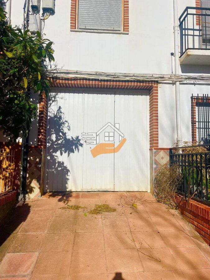 Casa adosada en venda