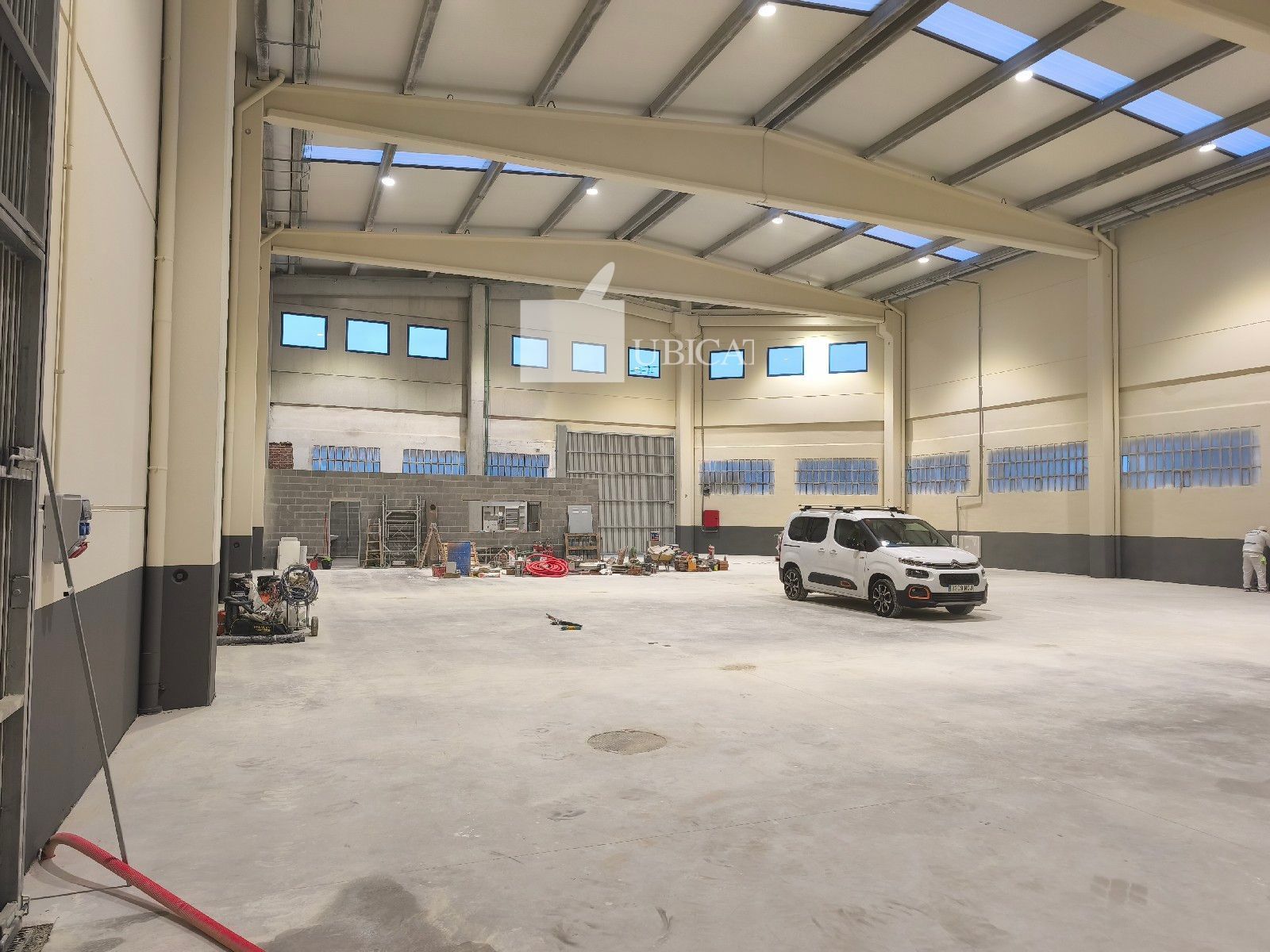 Industrial buildings to rent in Zona Industrial