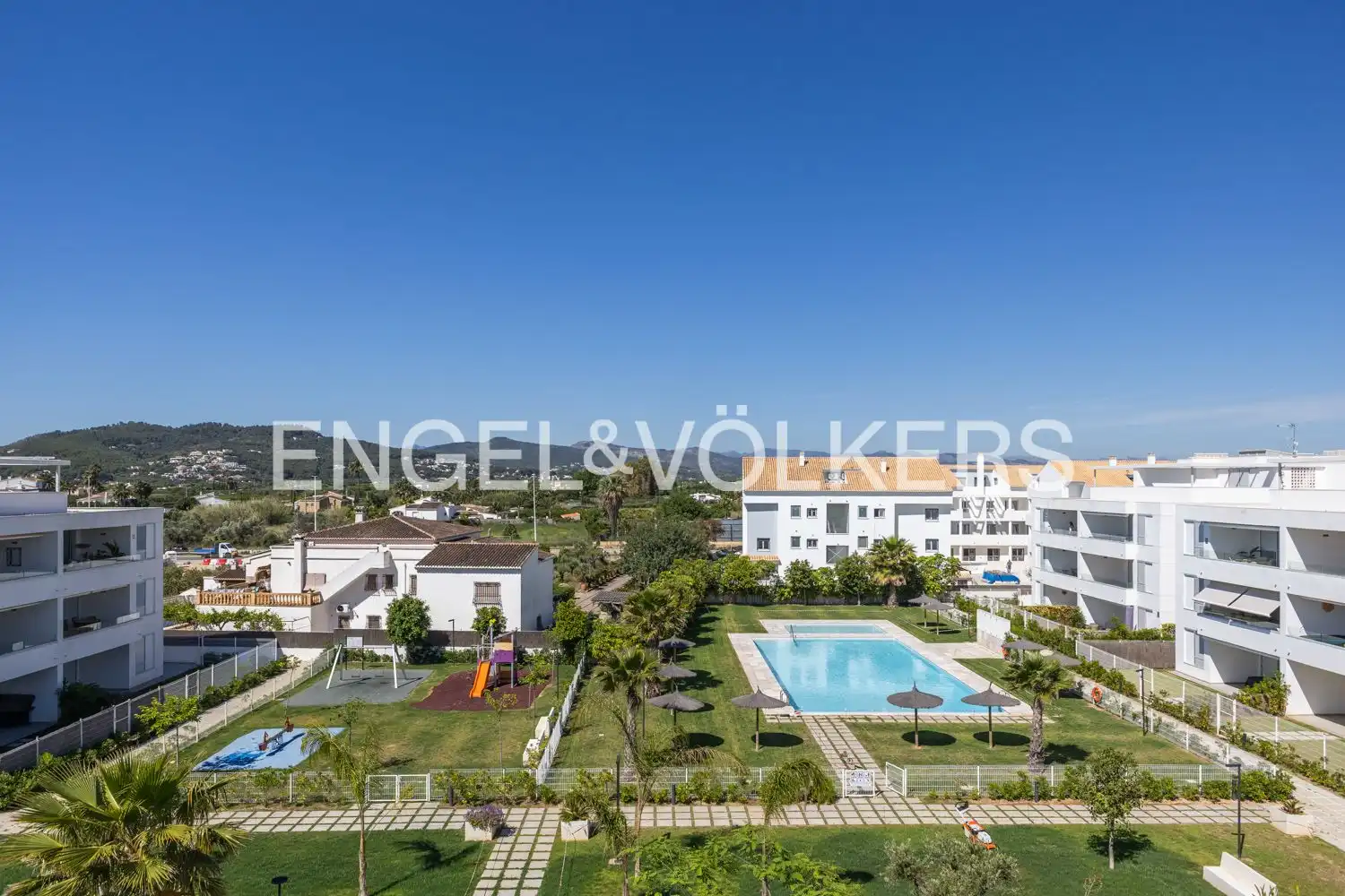 Vista exterior de Àtic de lloguer en Jávea / Xàbia amb Aire condicionat, Calefacció i Terrassa