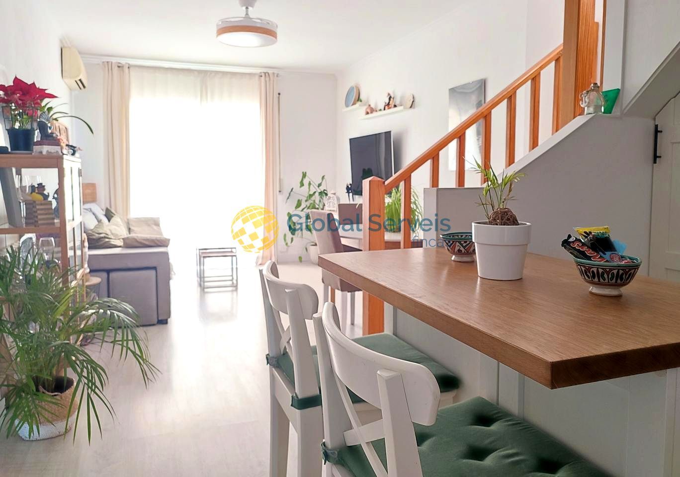 Sala d'estar de Dúplex en venda en Abrera amb Aire condicionat, Parquet i Terrassa