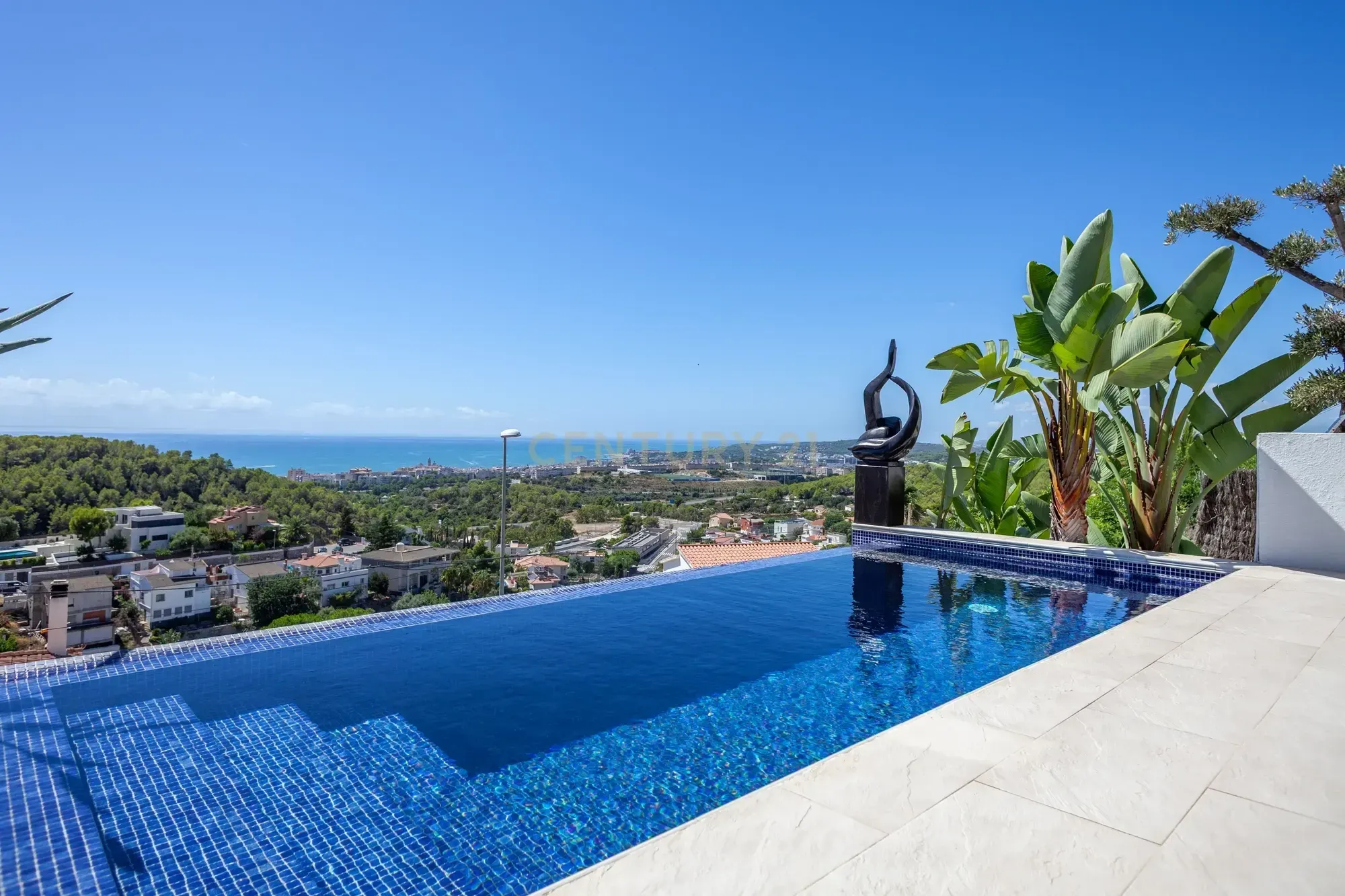 Piscina de Casa o xalet en venda en Sitges amb Aire condicionat, Terrassa i Piscina