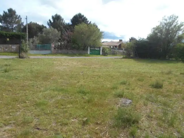 Residential zum Verkauf in Navalperal de Pinares