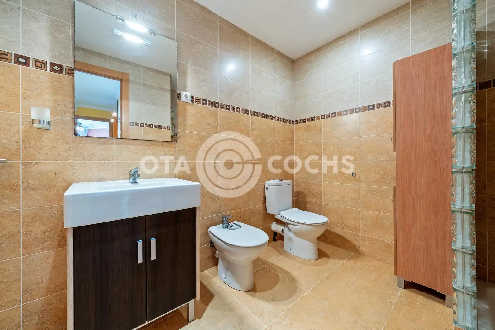 Baño de Piso en venta en Tarragona con Aire acondicionado