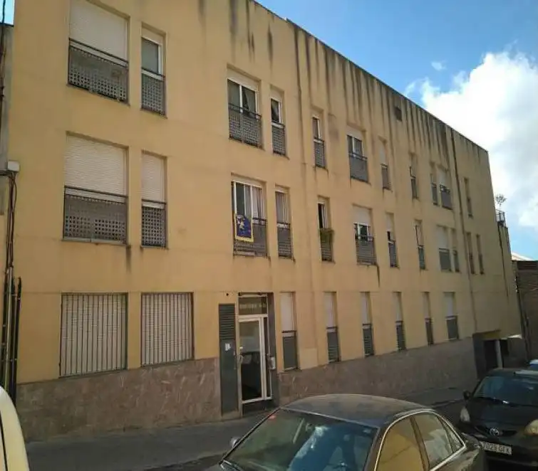 Vista exterior de Local en venta en Sant Boi de Llobregat