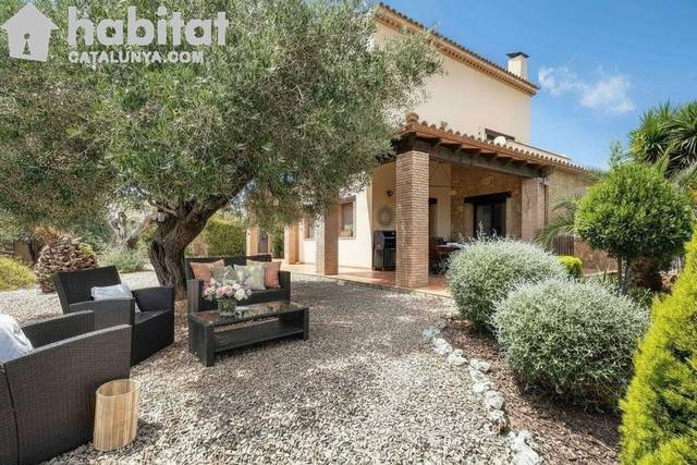 Casa-chalet en Venta en Avinyonet del Penedès