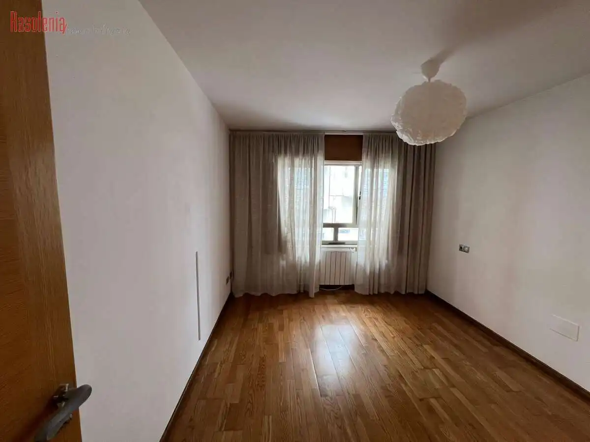Habitación de Dúplex en venta en A Coruña Capital  con Calefacción