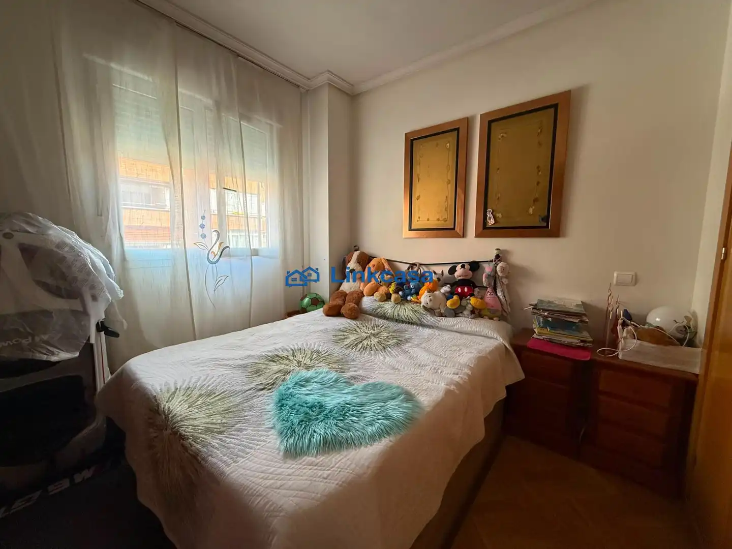 Habitación de Piso en venta en Madrid con Calefacción, Trastero y Piscina comunitaria
