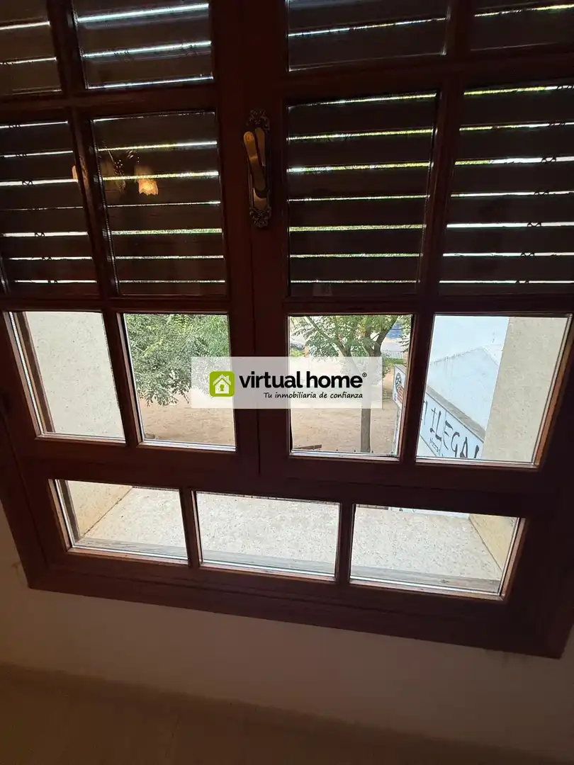 Vista exterior de Casa o xalet en venda en La Puebla de Almoradiel amb Aire condicionat
