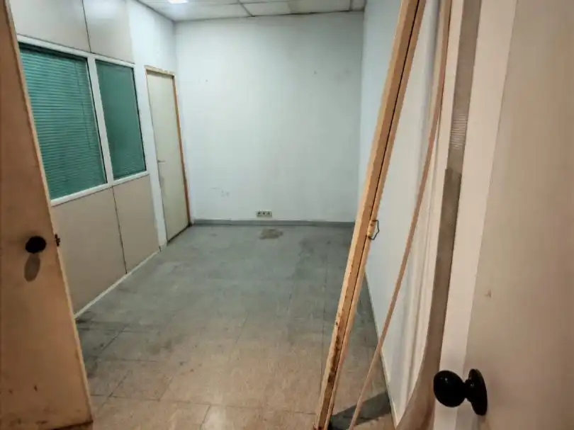 Local de lloguer en Torre-roja-Campreciós
