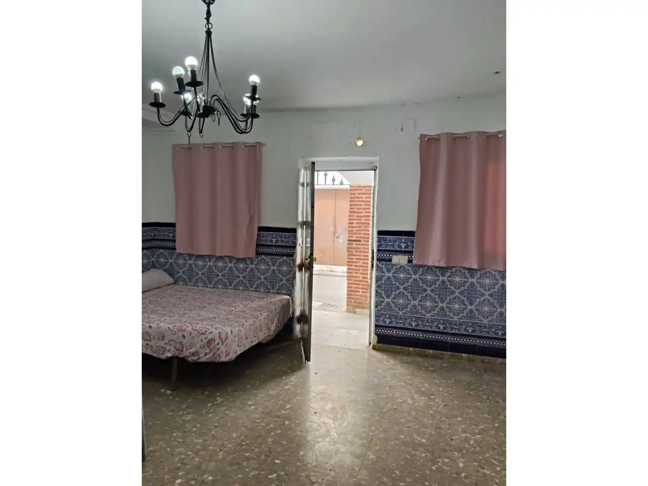 Habitación de Casa adosada en venta en Cantillana