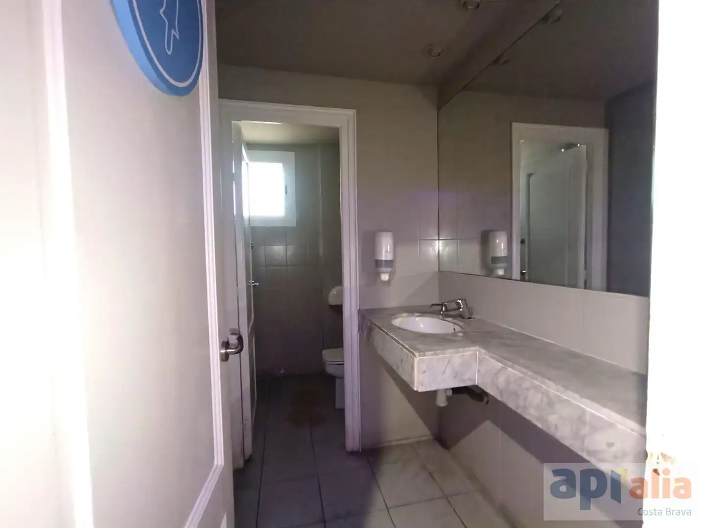 Bathroom of Flat for sale in Palafrugell