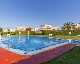 Piscina de Dúplex en venda en Orihuela