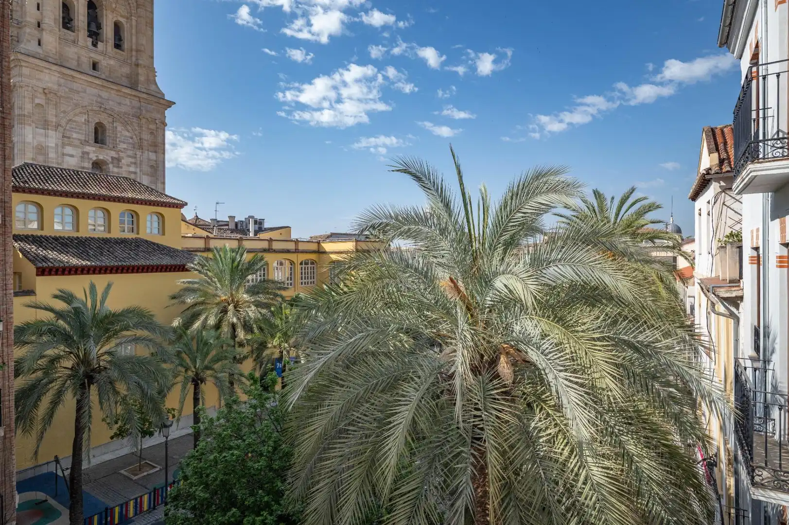 Vista exterior de Apartament en venda en Granada amb Aire condicionat, Calefacció i Terrassa