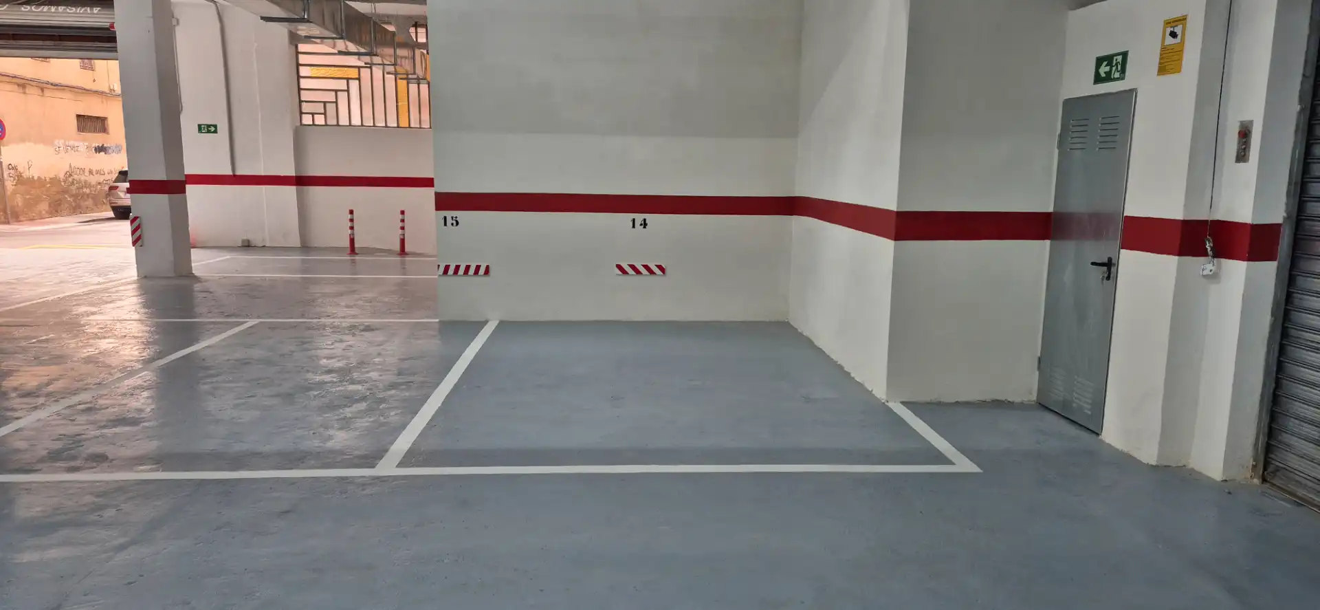 Parking of Garage for rent in Alfafar