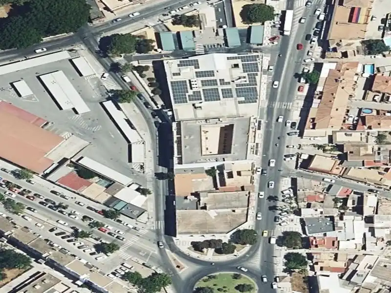 Local comercial en venta en Avenida Constitucion de la