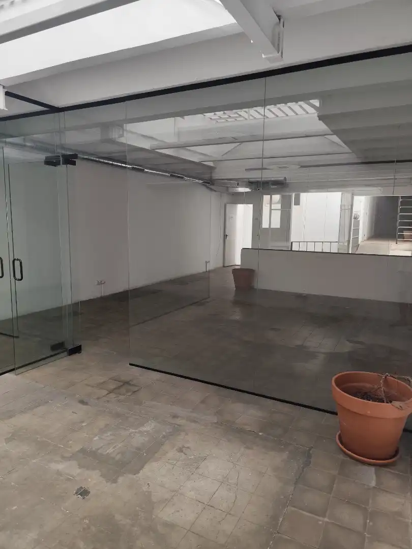 Geschaftsraum zur Miete in Barcelona mit Klimaanlage, Heizung und Terrasse