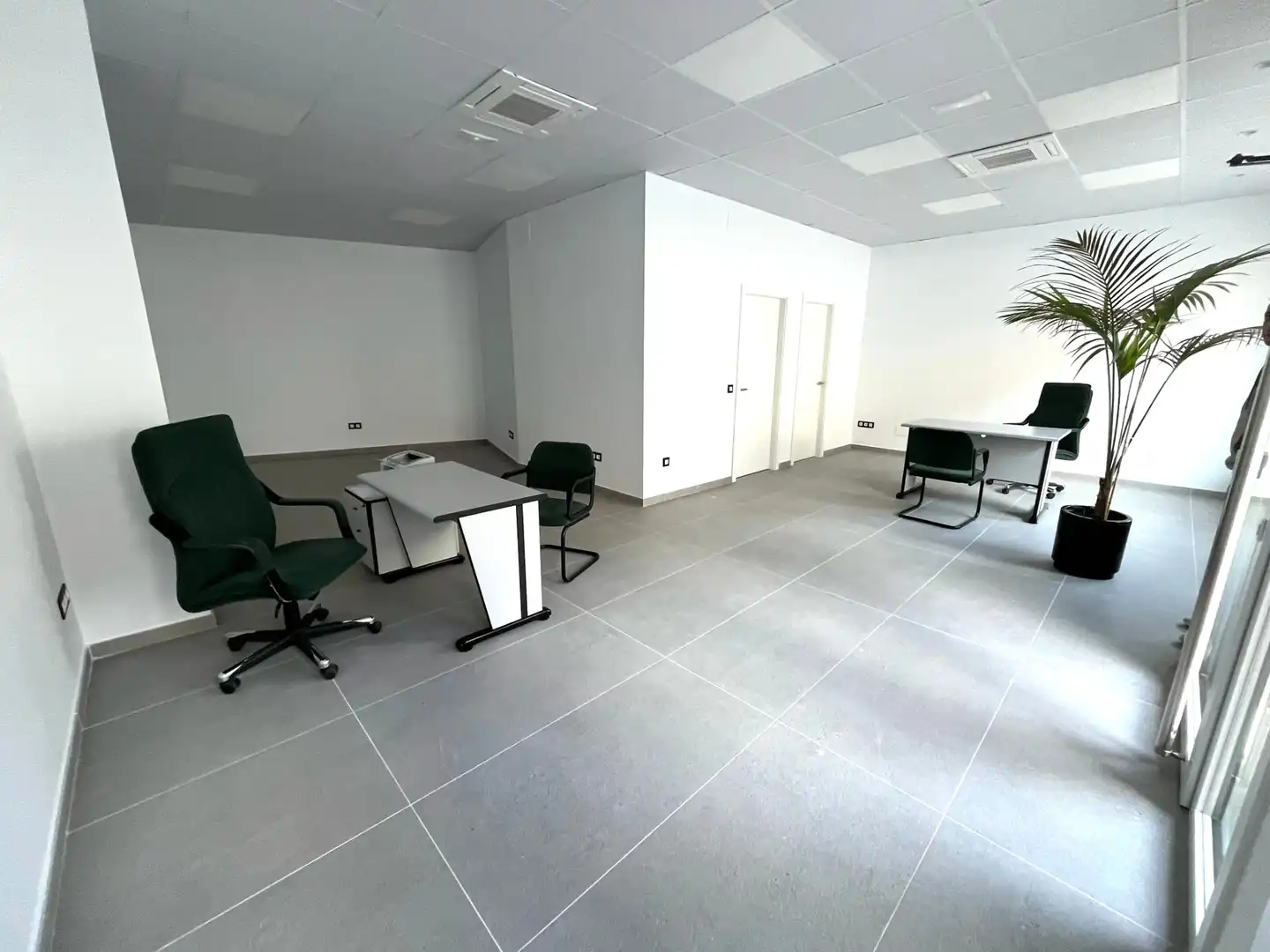 Local comercial en alquiler en Avenida Camilo Jose Cela 10, imagen 3