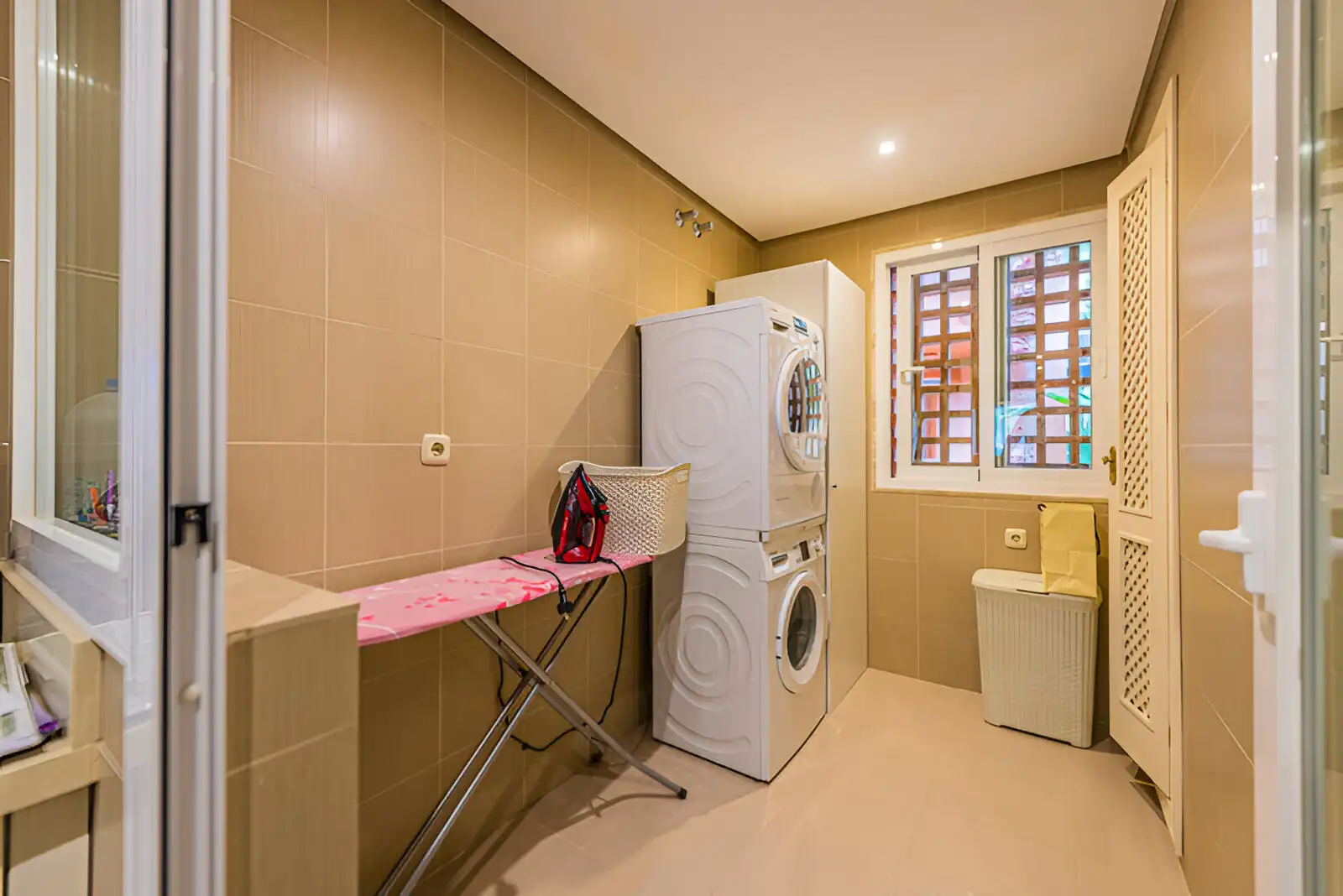 Apartament amb piscina en venda a Nueva Andalucía, imagen 17