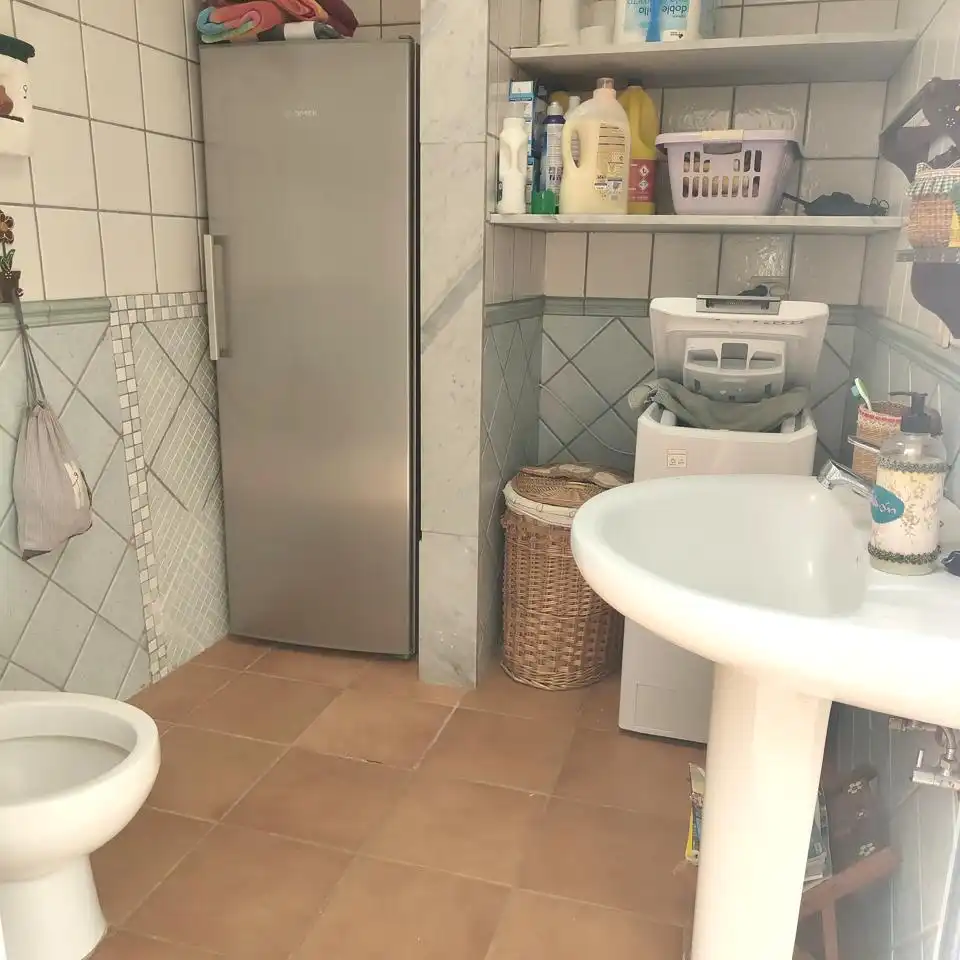 Badezimmer von Haus oder Chalet zur Miete in Mogán mit Privatgarten, Terrasse und Abstellraum