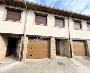 Exterior view of Single-family semi-detached for sale in Valle de Yerri / Deierri