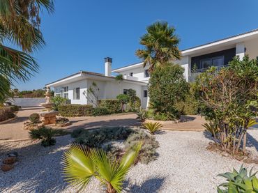 Villa con piscina in vendita a Benicolada - Las Adelfas